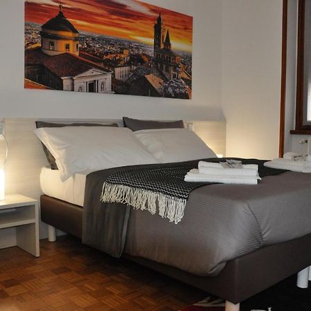 Citywalls Guest House Bergamo Eksteriør bilde