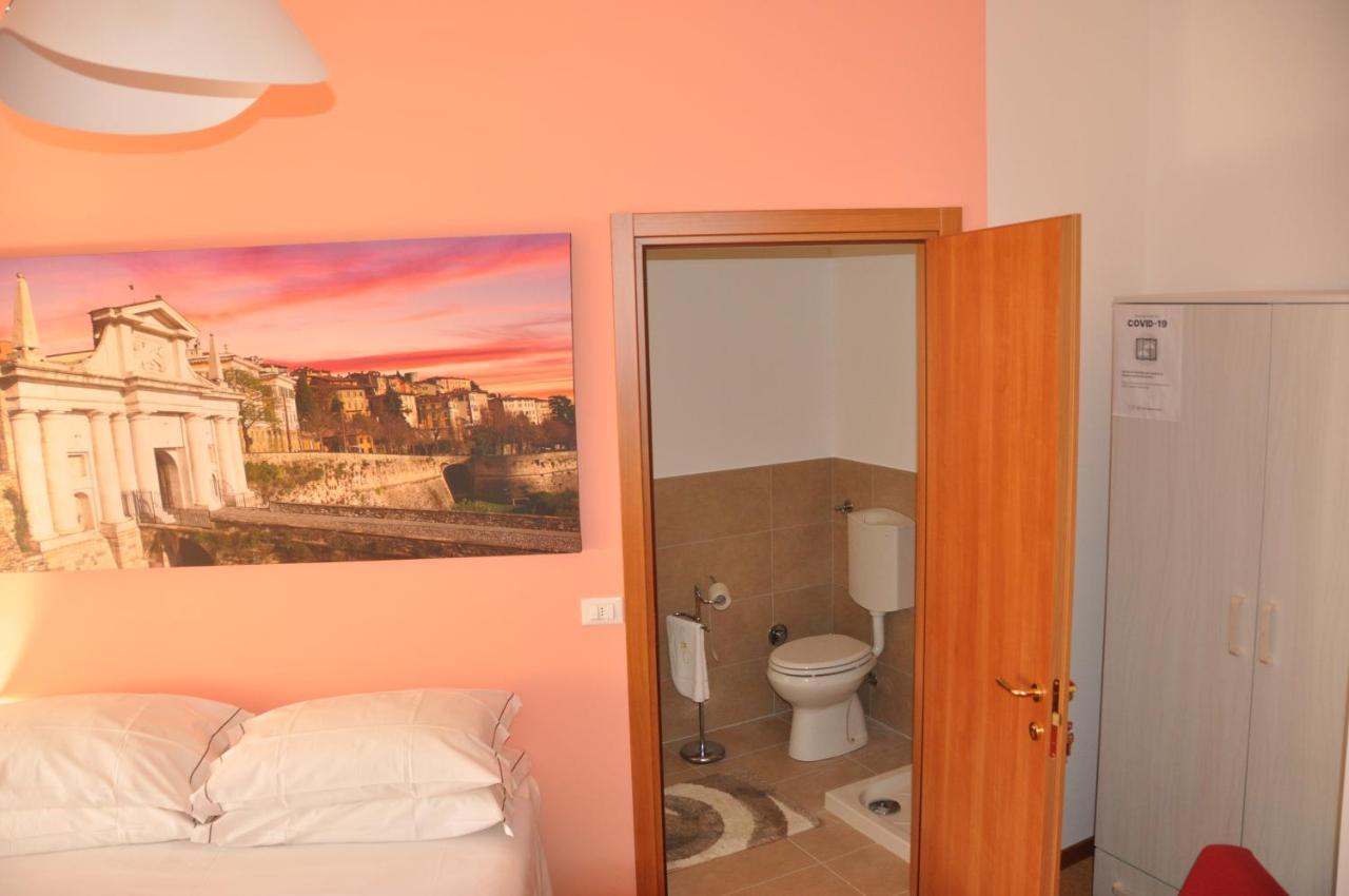 Citywalls Guest House Bergamo Eksteriør bilde
