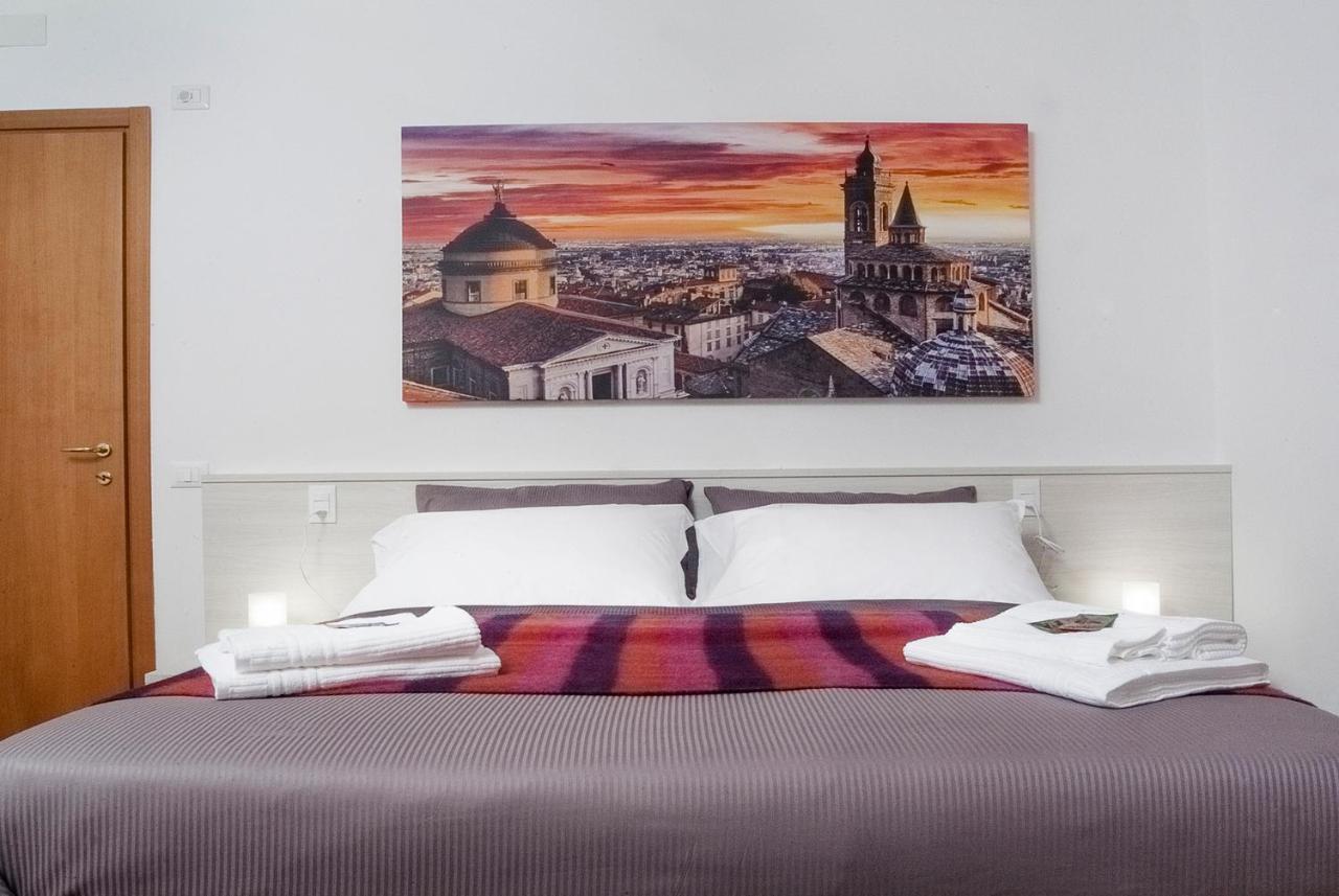 Citywalls Guest House Bergamo Eksteriør bilde