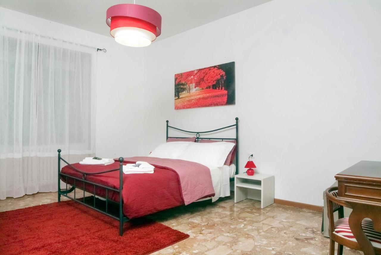 Citywalls Guest House Bergamo Eksteriør bilde
