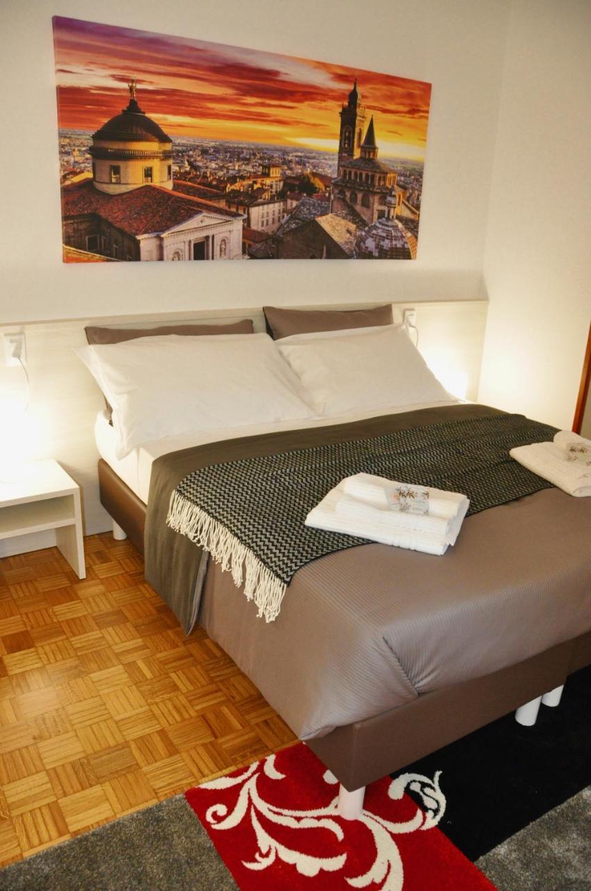 Citywalls Guest House Bergamo Eksteriør bilde